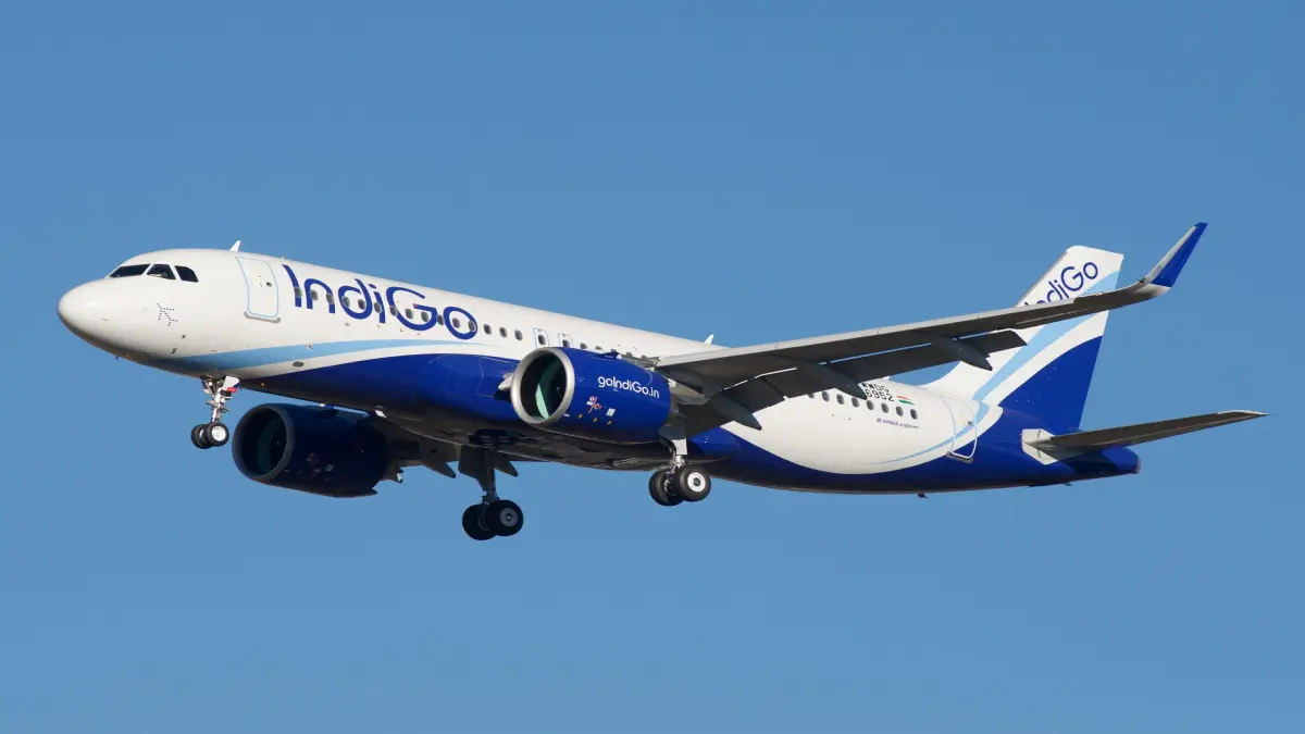 Indigo Flight: इंडिगो की 5 फ्लाइट्स अचानक रद्द, यात्री परेशान! घर से निकलने से पहले चेक करें यह लिस्ट
